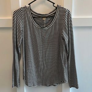 Banana Republic size S black and white long sleeve t-shirt